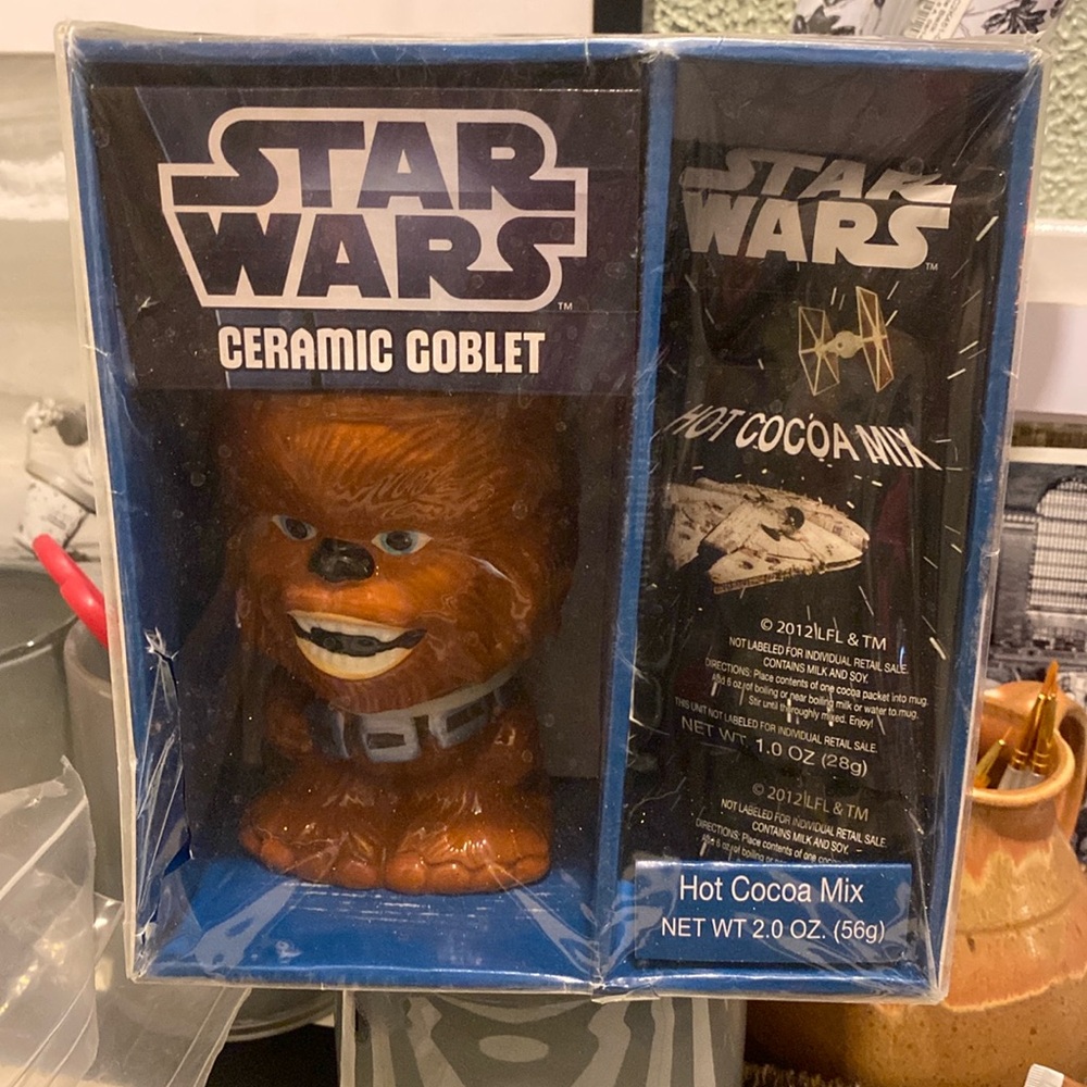 Chewbacca STAR WARS CERAMIC GOBLET with hot cocoa mix (expired) STILL IN PACKAGE